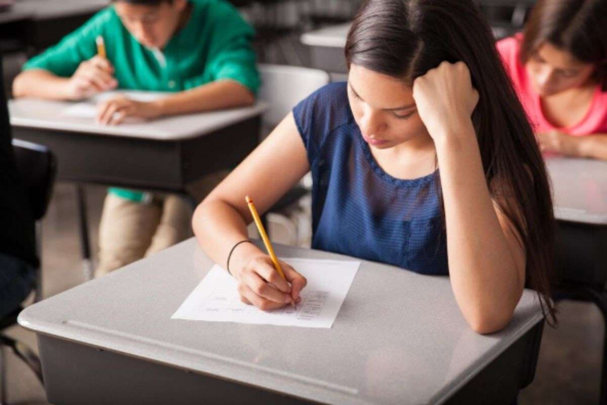 Big Update! UP PGT परीक्षा एक बार फिर स्थगित, नई तिथियां जल्द, 15-16 अक्टूबर की देखें जानकारी