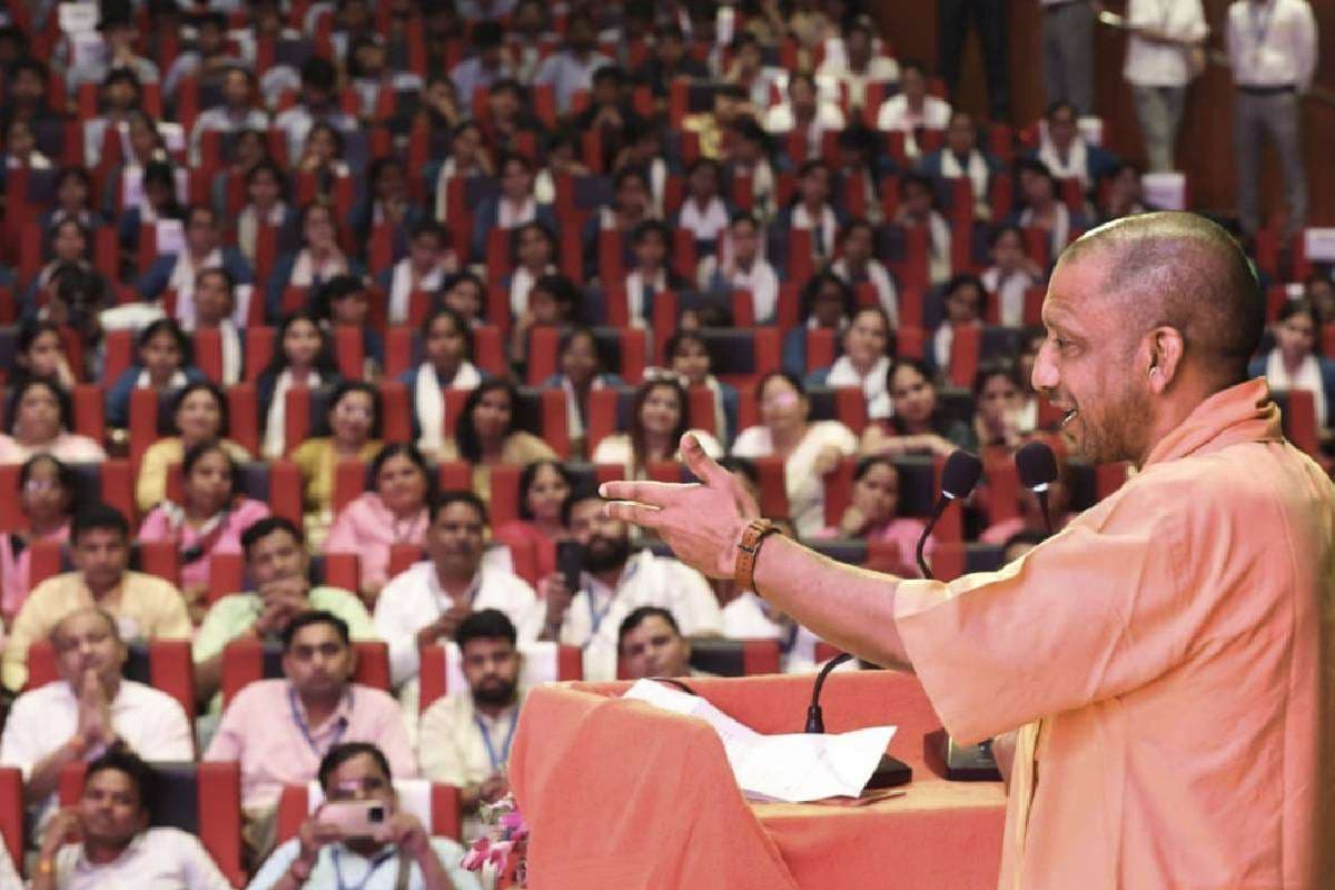 UP News : भारत डिजिटल क्रांति का लीडर, बोले सीएम योगी