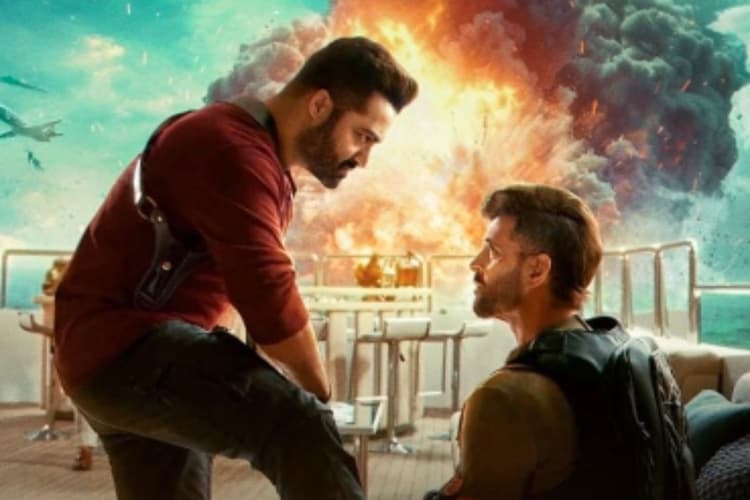 War 2 Box Office Collection Day 21: लाखों पर सिमटी ऋतिक रोशन की 'वॉर 2', कमाई जान पटक लेंगे सिर