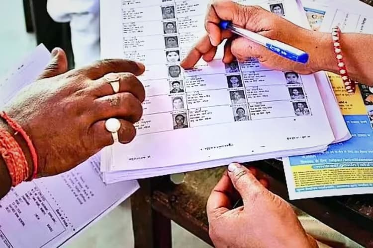 Bihar SIR: बिहार चुनाव से पहले 30 सितंबर को आएगी अंतिम Voter List, जुड़ेंगे 14 लाख नए मतदाता