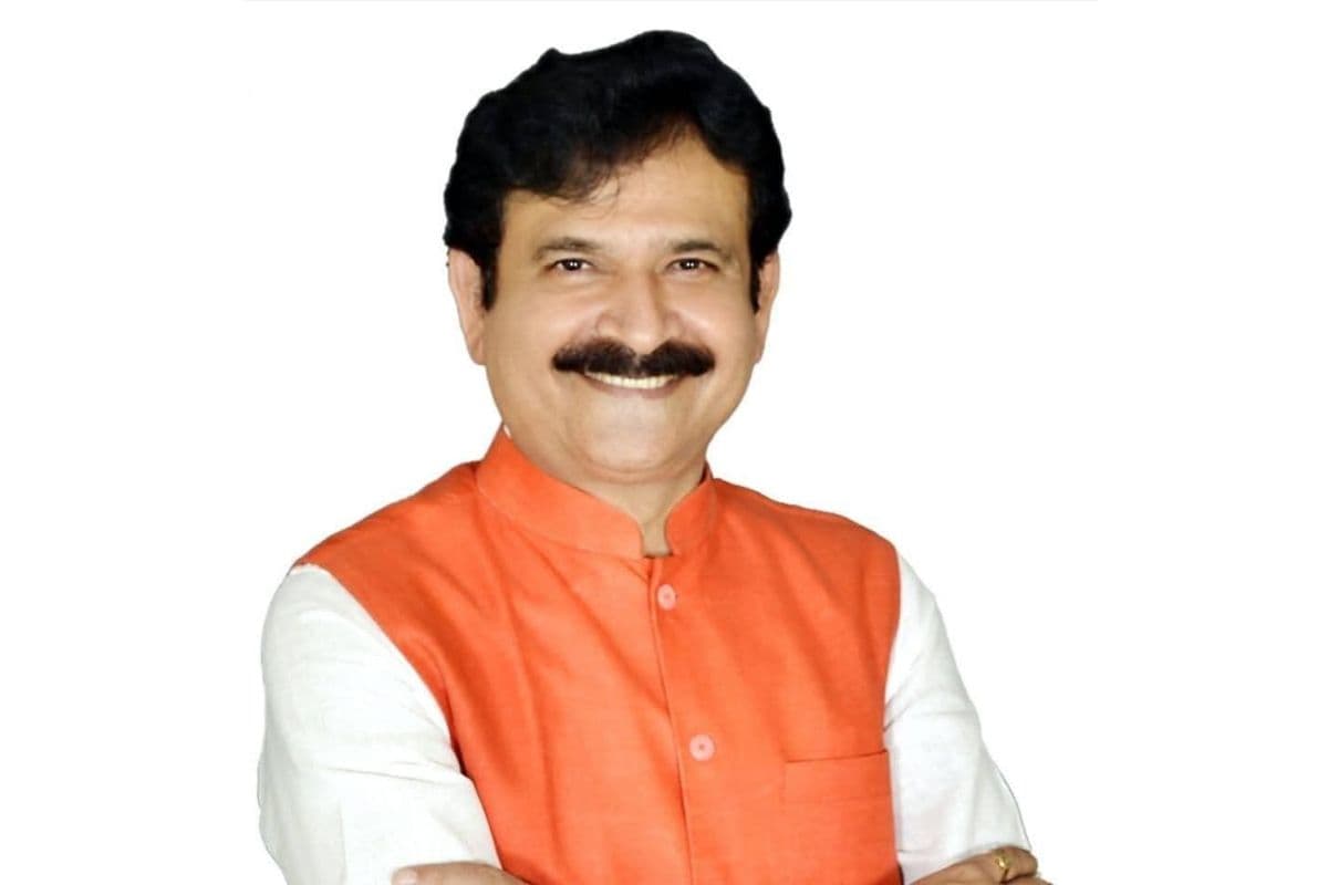 bjp leader news| BJP leader Anil Singh was attacked with sticks by people in Nawada.