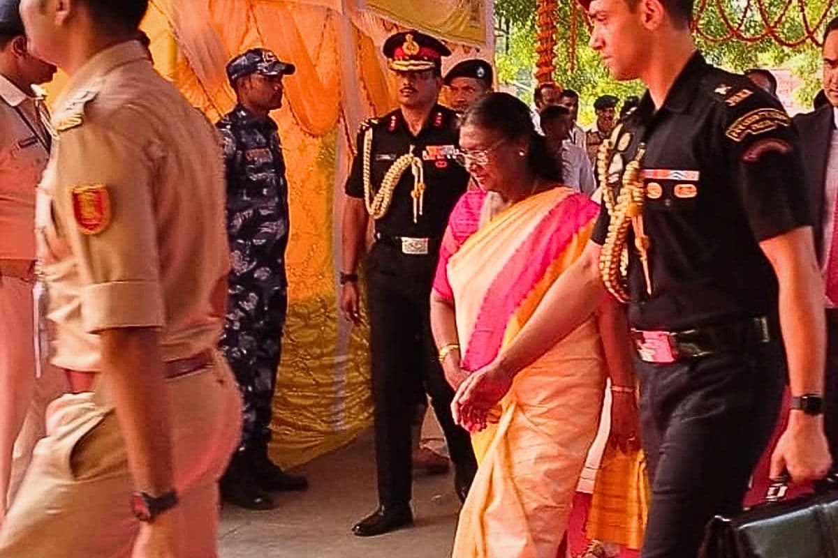 राष्ट्रपति द्रौपदी मुर्मू पिंडदान के लिए पहुंचीं गयाजी, राज्यपाल आरिफ मोहम्मद खान भी साथ