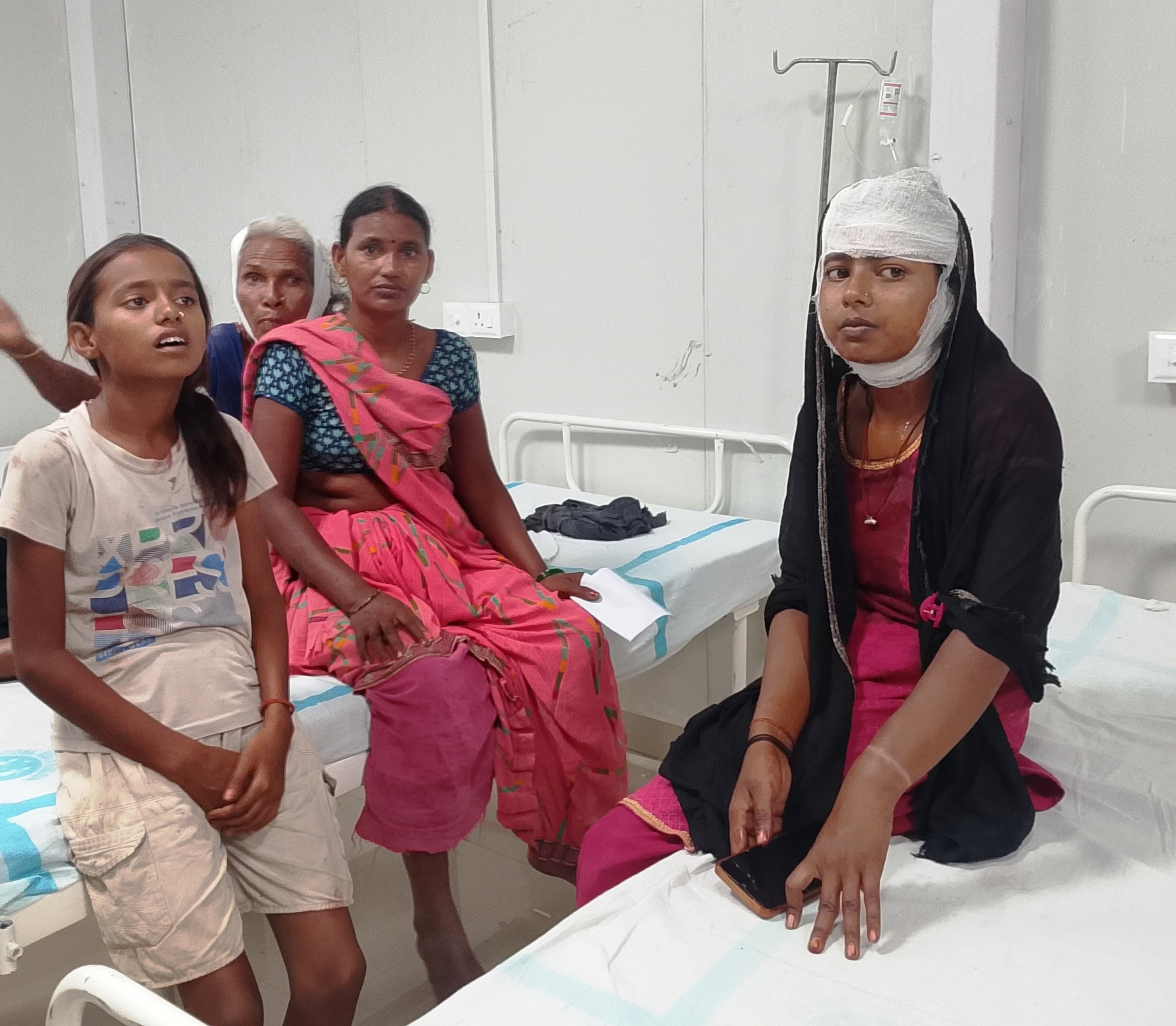 जमीन विवाद को लेकर दो पक्षों में हिंसक झड़प, आठ जख्मी