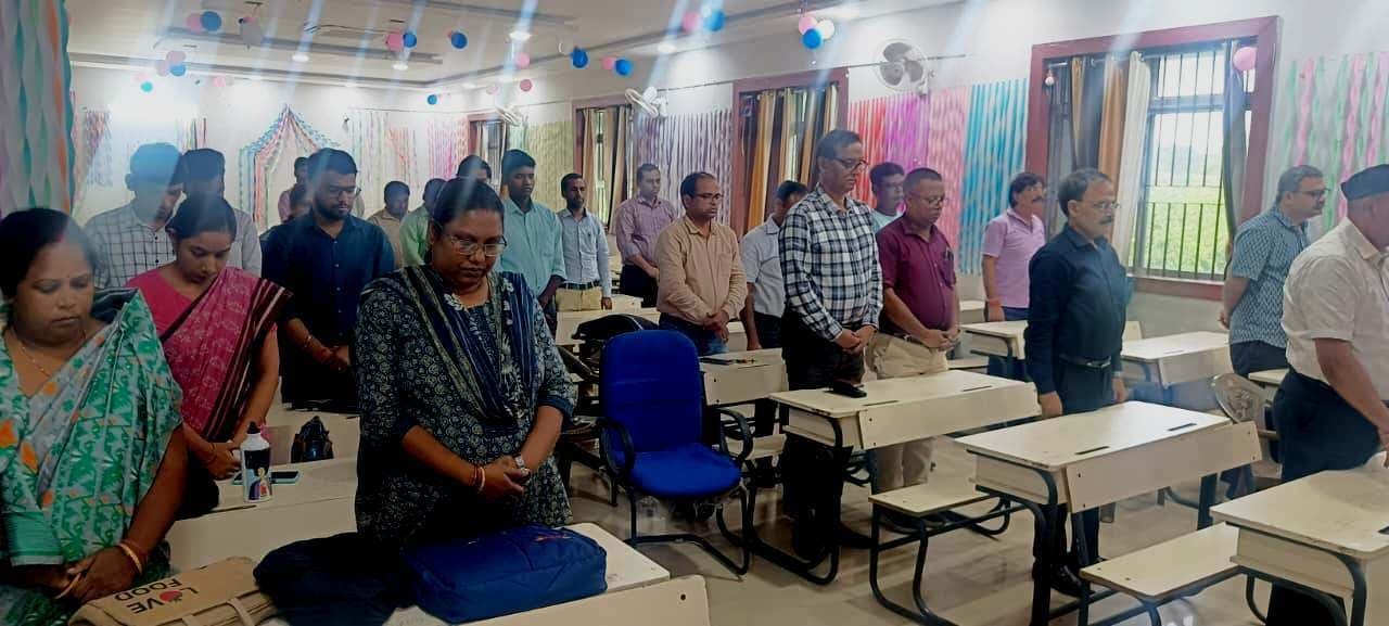 रिटायर्ड प्राध्यापक के निधन पर विवि कर्मियों ने जतायी संवेदना