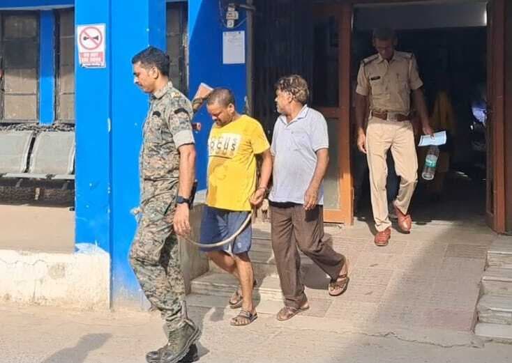 Samastipur News:डुप्लीकेट फेविक्विक के साथ पकड़े गये चार धंधेबाजों के विरुद्ध प्राथमिकी दर्ज