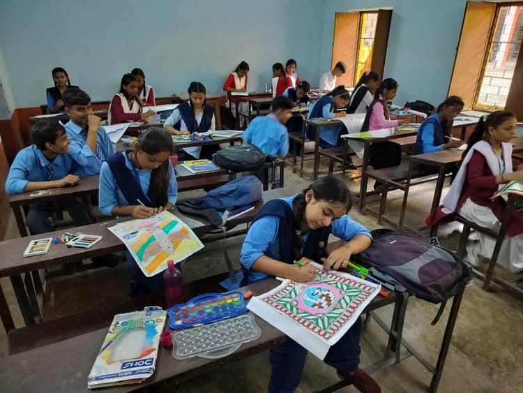 12 विधाओं में हुई प्रतिस्पर्धा, छात्र-छात्राओं ने बिखेरा जलवा