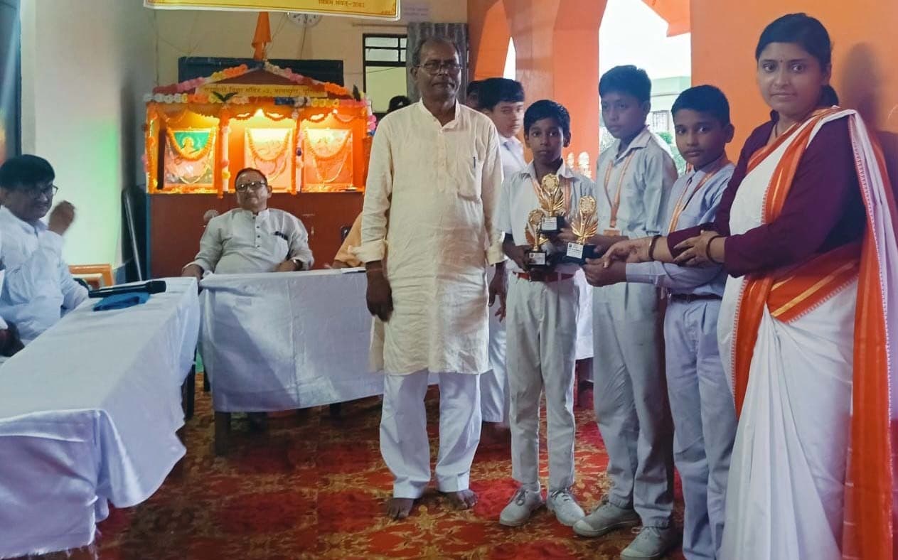 प्रश्न मंच में सरस्वती शिशु के छात्रों का रहा उत्कृष्ट प्रदर्शन