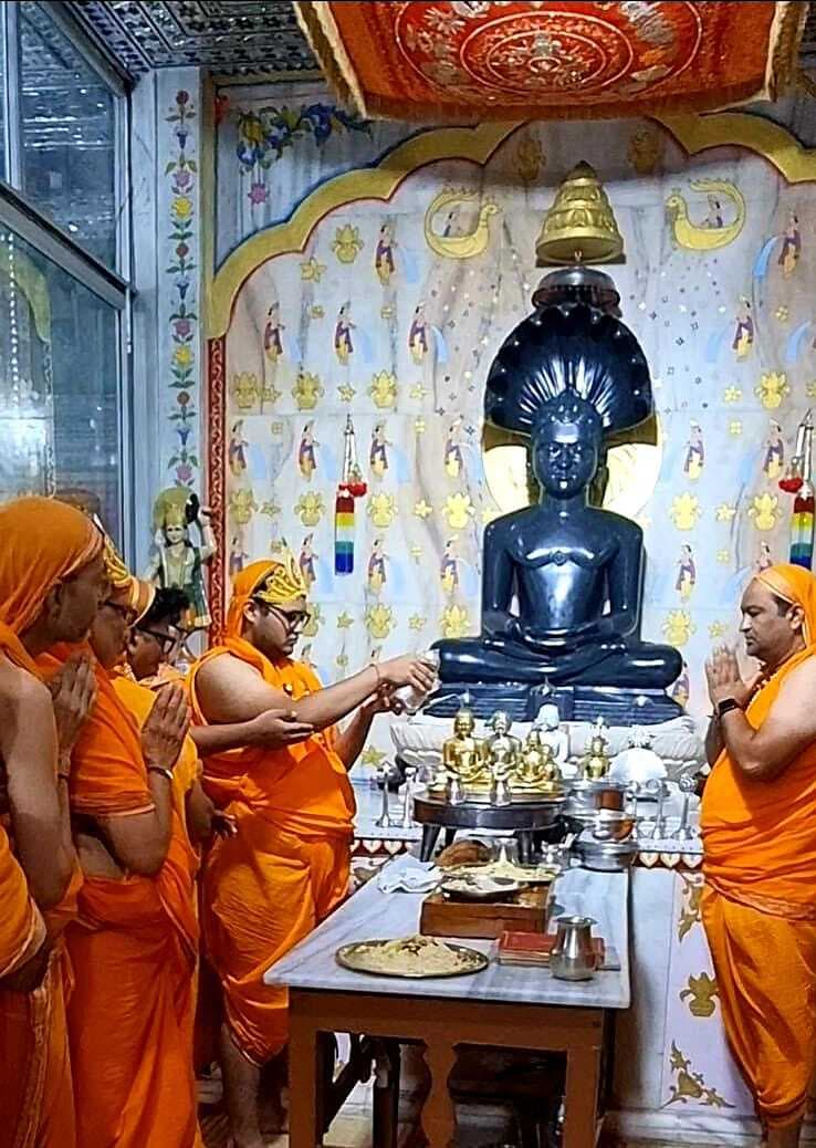 Deoghar news : दशलक्षण महापर्व का सातवां दिन, उत्तम तप धर्म की हुई पूजा