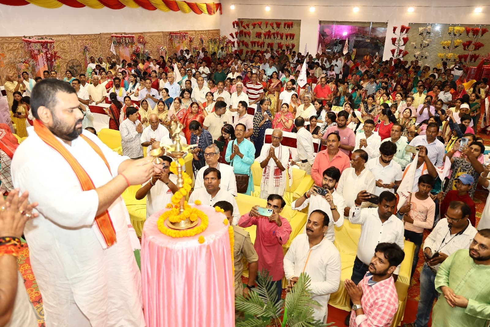 Deoghar news : जहां प्रेम की पूर्णता है वहीं परमात्मा का वास होता है : विज्ञान देव जी महाराज