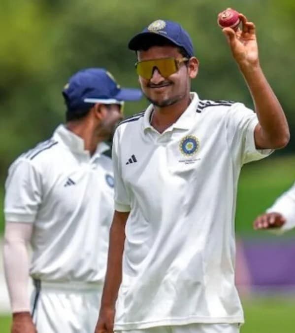 Manishi create world record at first class cricket : जमशेदपुर के मनीषी ने प्रथम श्रेणी क्रिकेट में विश्व रिकॉर्ड की बराबरी की