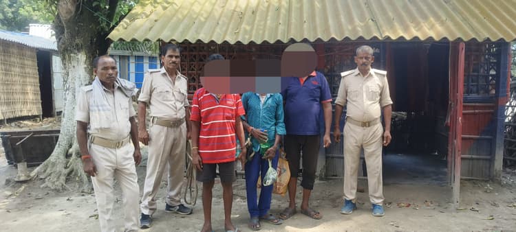 तीन वारंटियों को गिरफ्तार कर न्यायिक हिरासत में भेजा