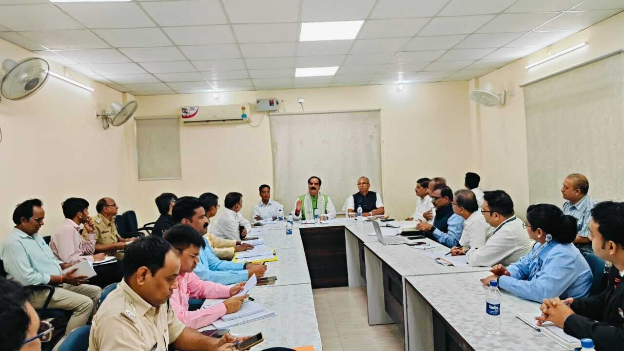 Darbhanga News: छठ पूजा के बाद अहमदाबाद के लिए शुरू होगी उड़ान सेवा