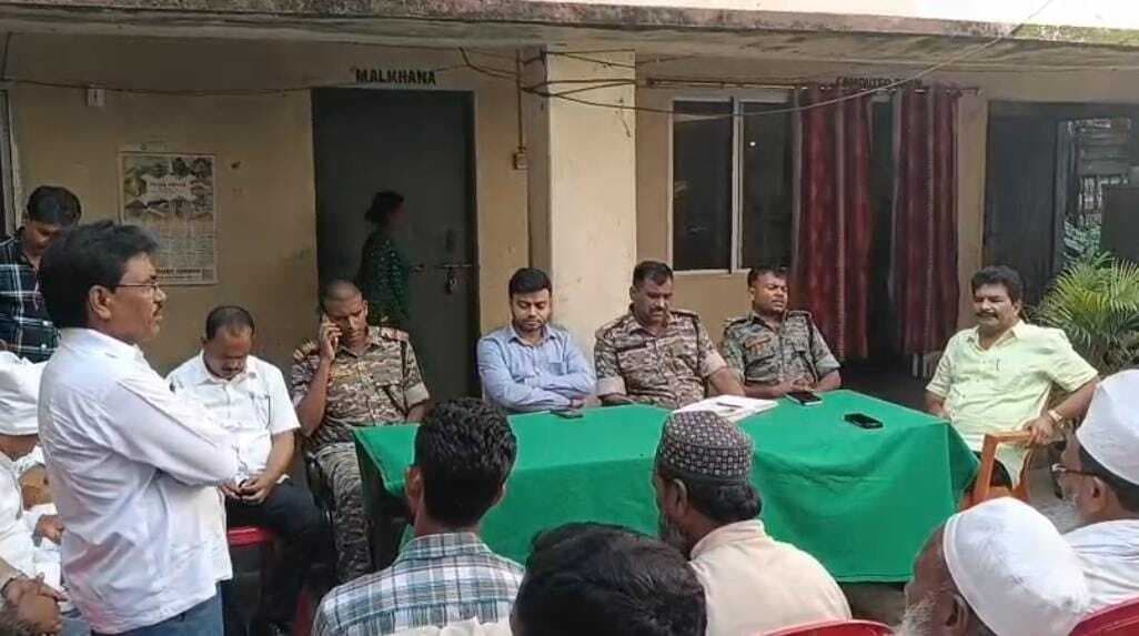 Giridih News: निर्धारित रुट से निकलेगा ईद मिलादुन्नबी का जुलूस