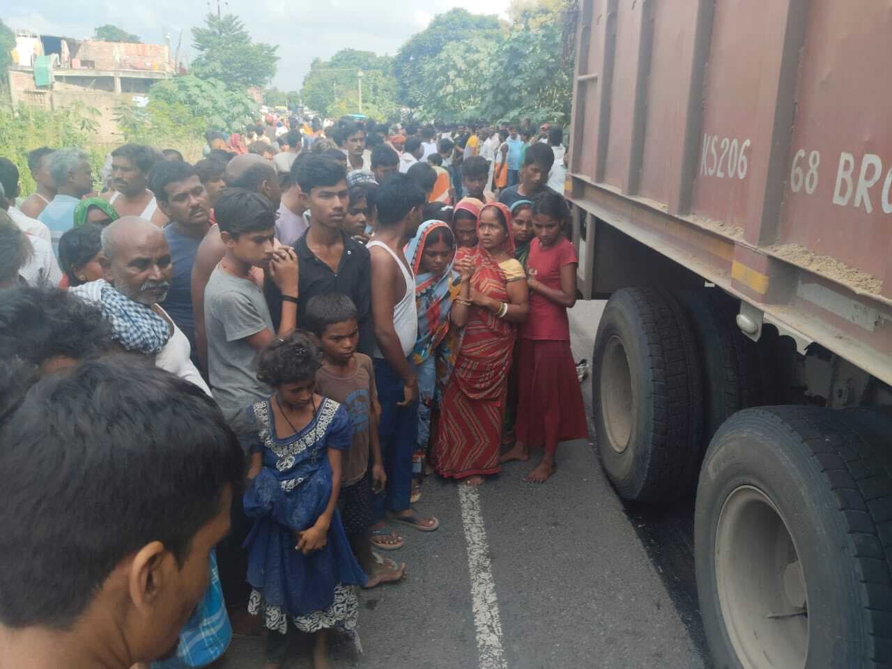 Samastipur News:पांड में कंटेनर की चपेट में आने से डाटा ऑपरेटर की मौत