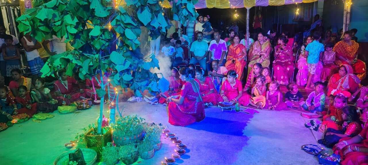 पाकुड़िया में करमा पर्व श्रद्धा और उल्लास से मनाया गया