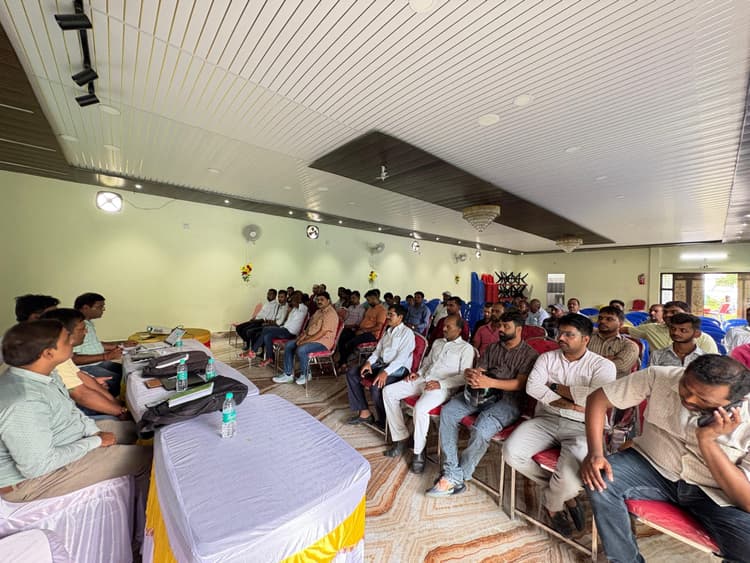 Samastipur News:जिले में सरकारी अस्पतालों में 71.9 प्रतिशत व निजी में 11.5 प्रतिशत संस्थागत प्रसव हो रहे