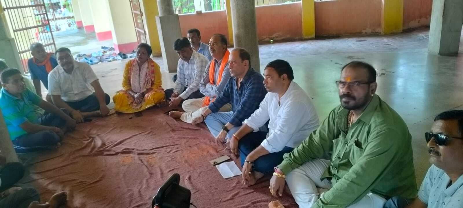 Jamshedpur news. बारीगोड़ा में भाजपा ने बैठक कर नुवोको सीमेंट प्लांट घेराव को लेकर बनाई रणनीति