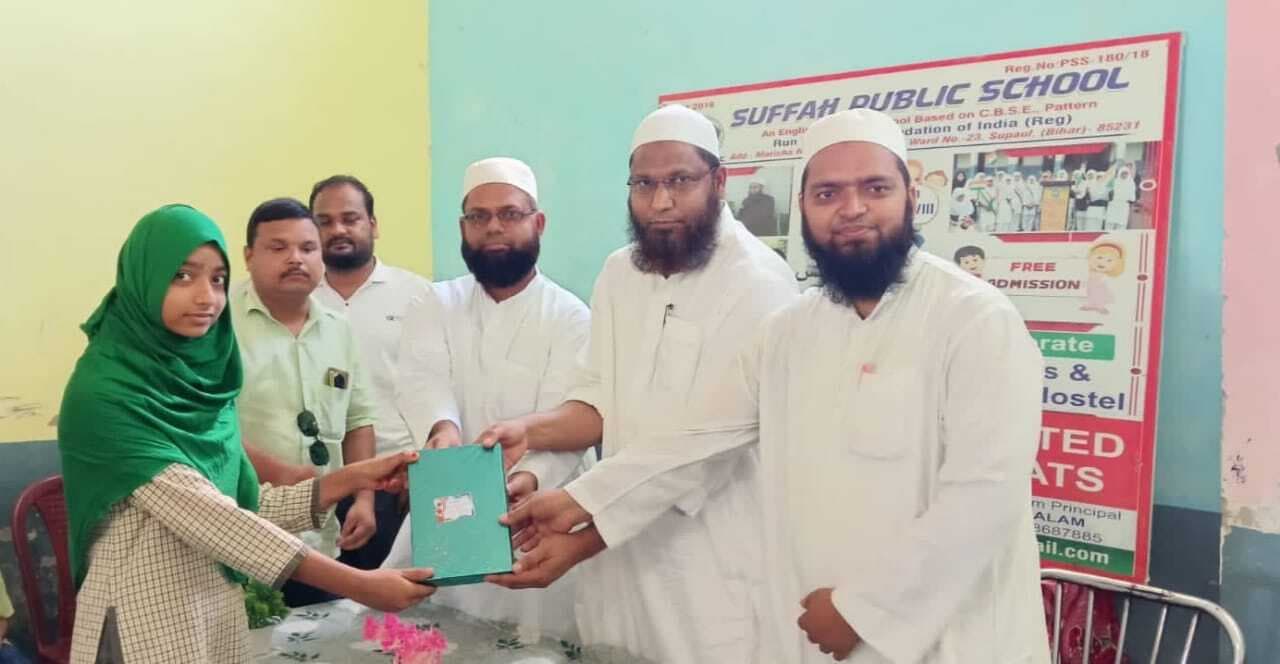 ब्रेन बूस्ट प्रतियोगिता, मेधावी छात्र-छात्राओं को मिला सम्मान