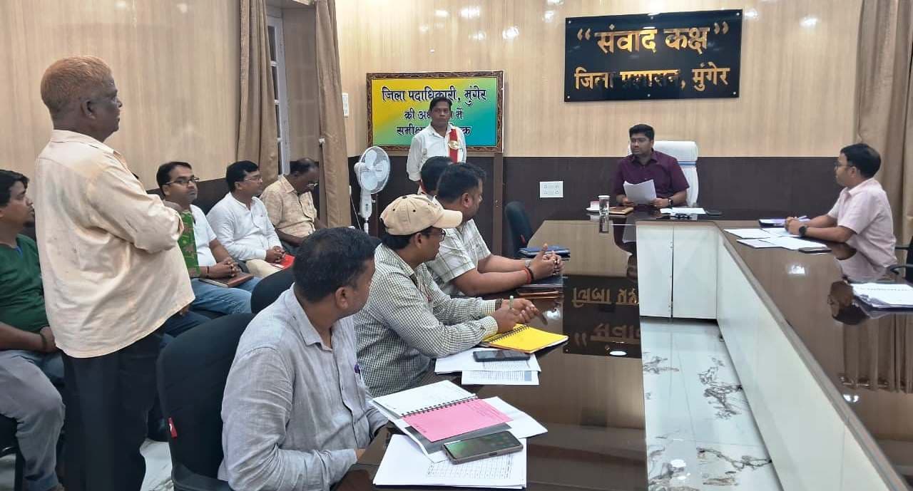 फॉल्ट को दुरुस्त कर निरंतर विद्युत आपूर्ति करें सुनिश्चित : डीएम