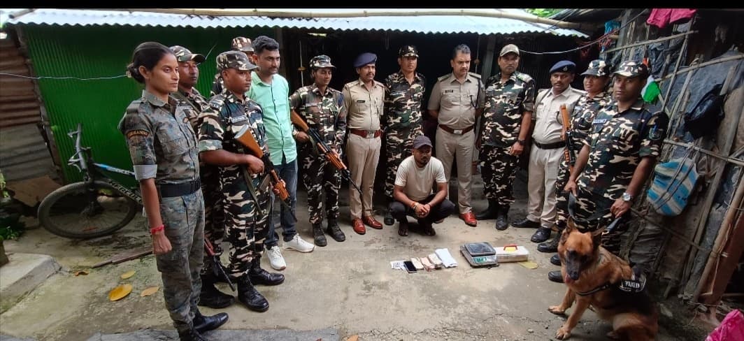 गलगलिया पुलिस व एसएसबी की कार्रवाई 218 ग्राम ब्राउन सुगर के साथ तस्कर गिरफ्तार