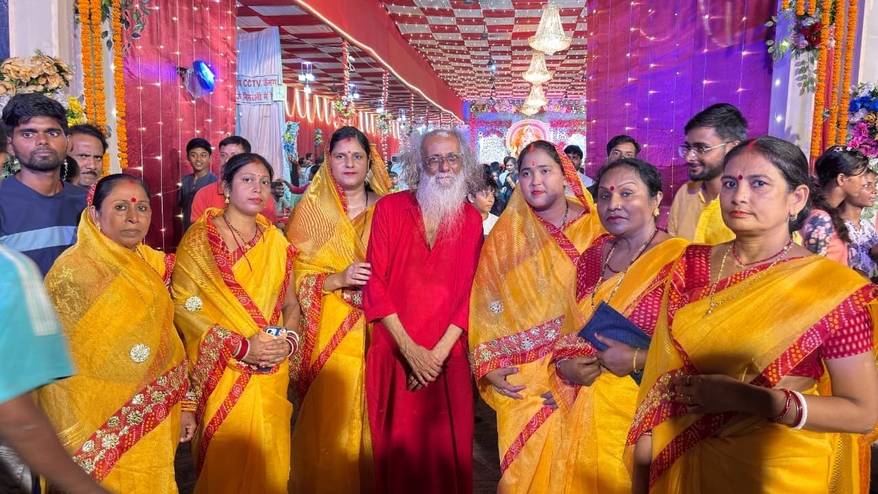 गणेश महोत्सव में उमड़ी श्रद्धालुओं की भीड़