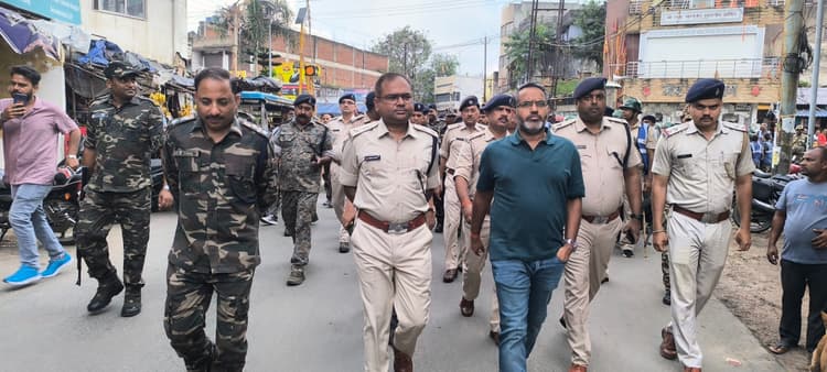 Giridih News: ईद मिलादुन्नबी को लेकर प्रशासन अलर्ट