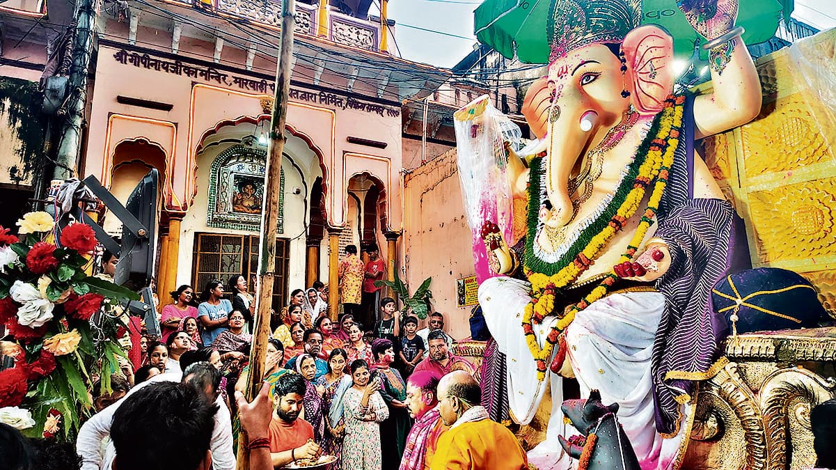 Rourkela News : राजगांगपुर में आठ दिवसीय गणेशोत्सव का विसर्जन शोभायात्रा के साथ हुआ समापन