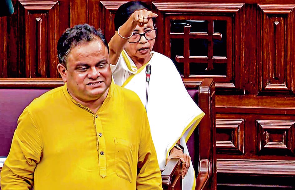 विधानसभा: तृणमूल व भाजपा विधायकों में हाथापाई की नौबत