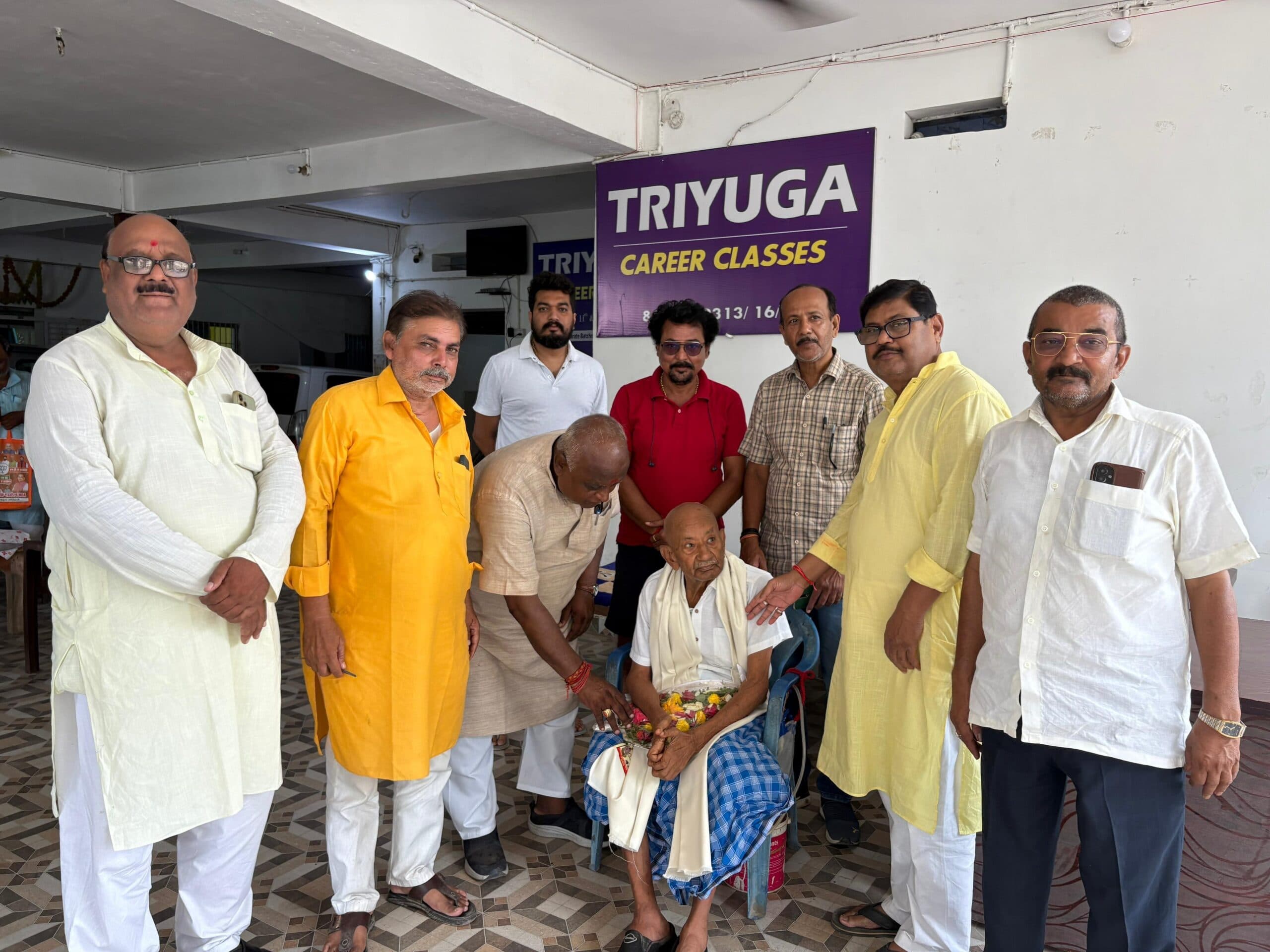 Motihari: बिना गुरु के ज्ञान असंभव : प्रमोद