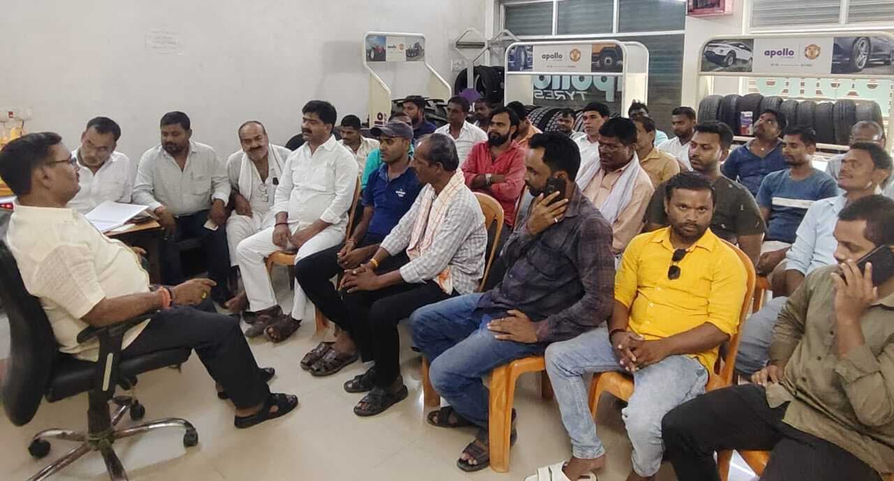 Samastipur News:छह माह से भाड़ा नहीं मिलने के कारण सरकारी खाद्यान्न उठाव का बहिष्कार