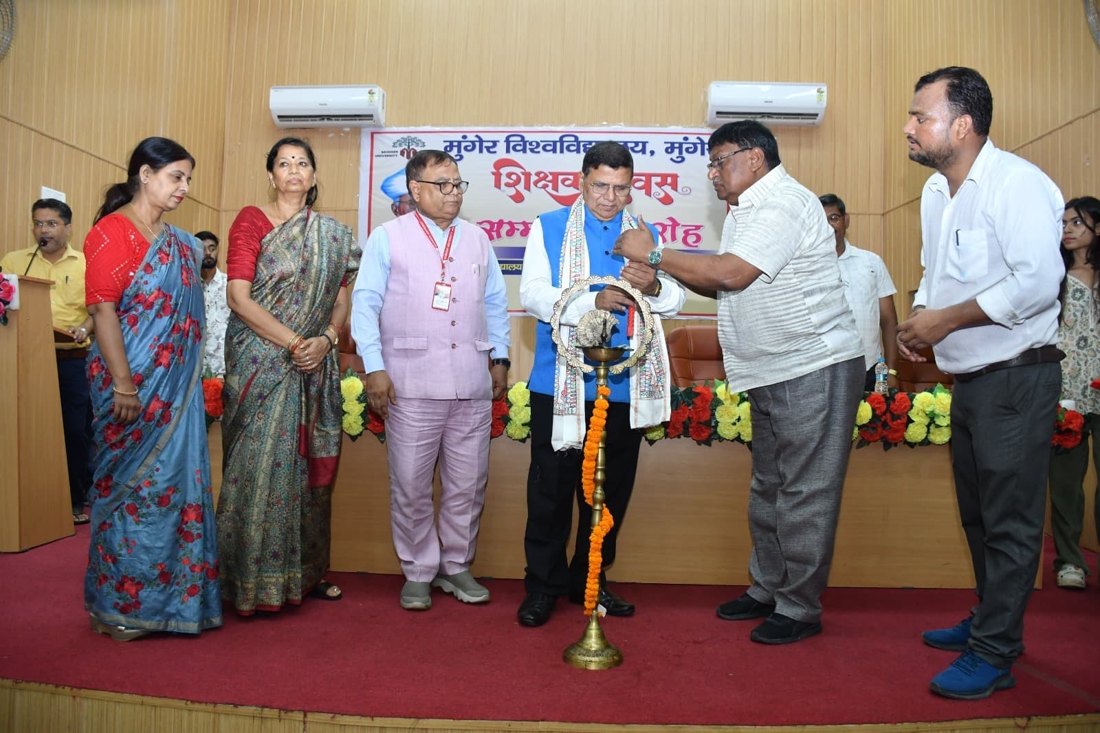 शिक्षक राष्ट्र निर्माता, उनका सम्मान जरूरी : कुलपति