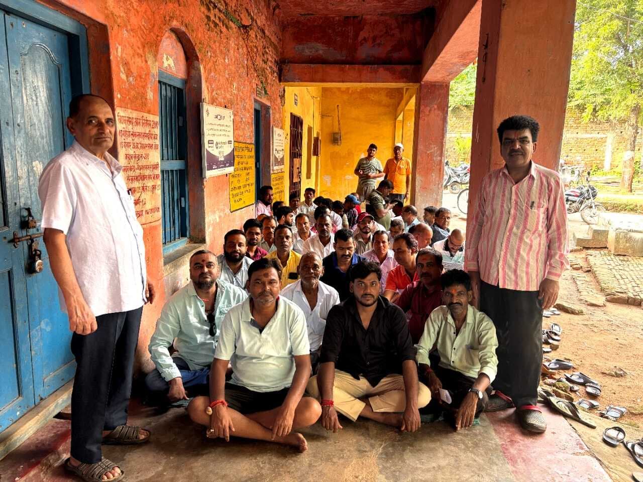 Deoghar News : कमीशन बकाया रहने से डीलरों में आक्रोश, हड़ताल पर जाने की दी चेतावनी
