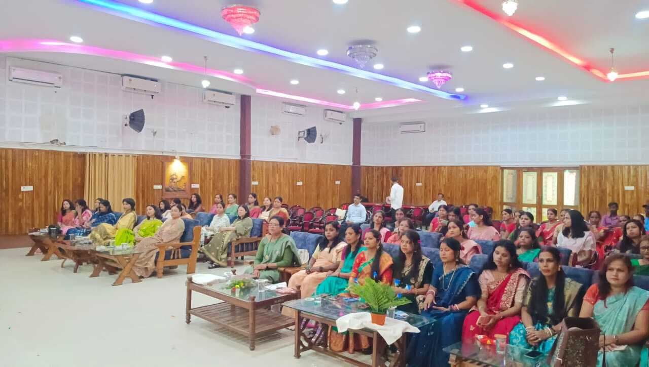 शिक्षक दिवस के उपलक्ष में रेलवे के सभागार में आयोजन