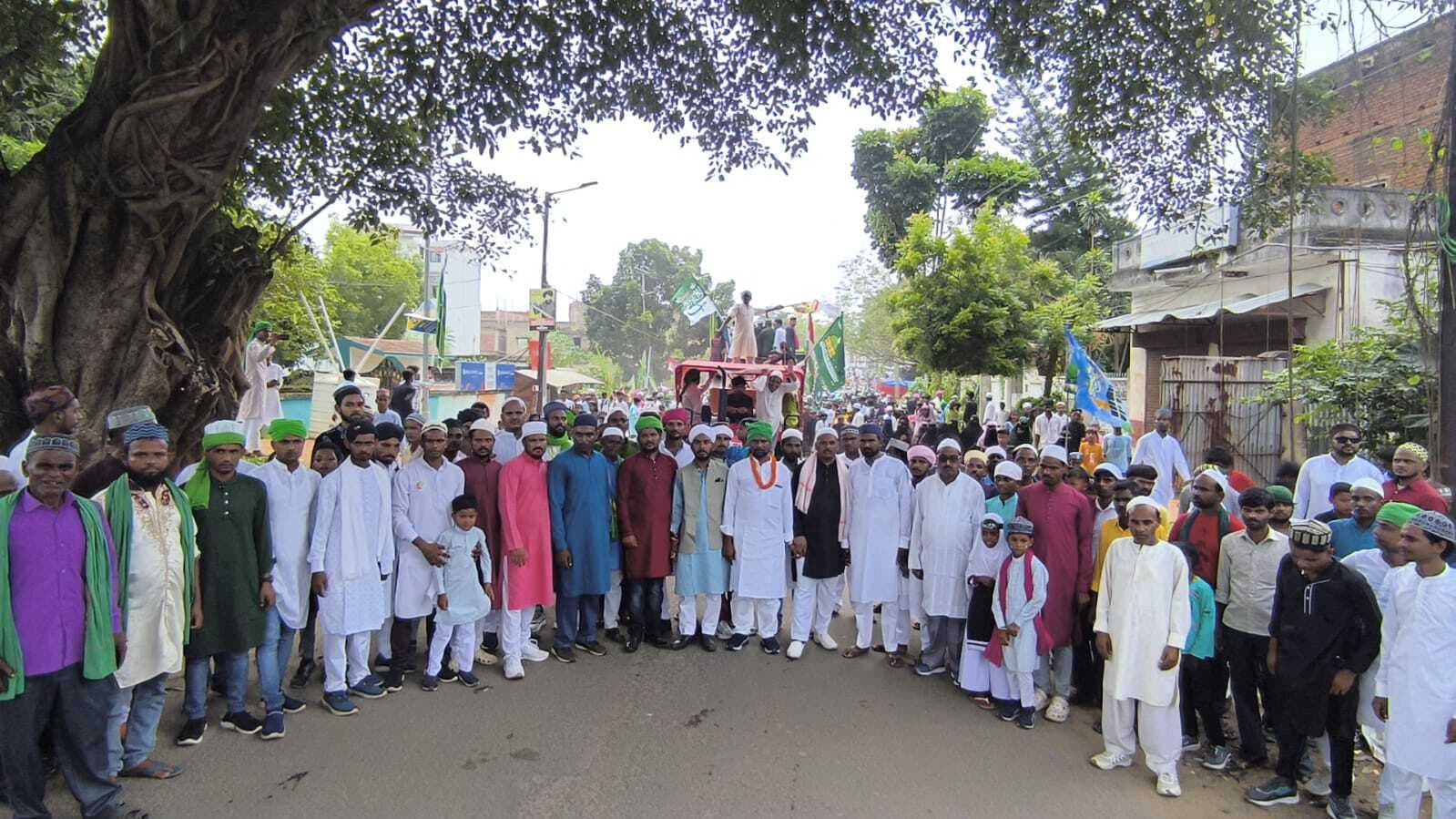 ईद-मिलादुन्नबी पर निकाला गया भव्य मोहम्मदी जुलूस