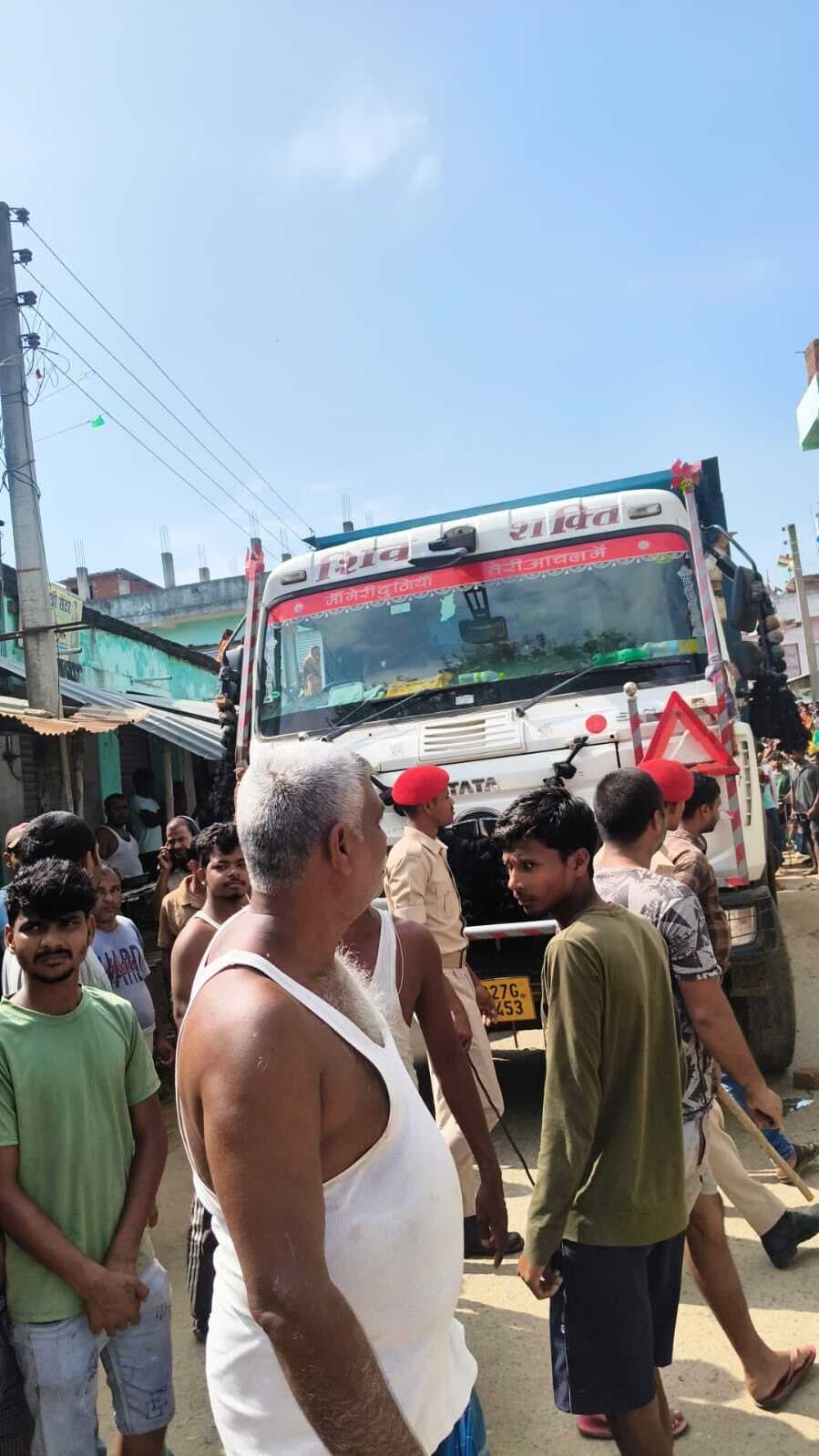 हाइवा के धक्के से बुजुर्ग की मौत,  चालक पुलिस हिरासत में