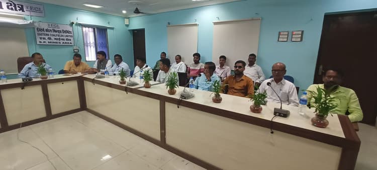 कोलियरी में कार्यरत कर्मियों के अधिकारों का हनन हुआ तो सिस्टा करेगी आवाज बुलंद