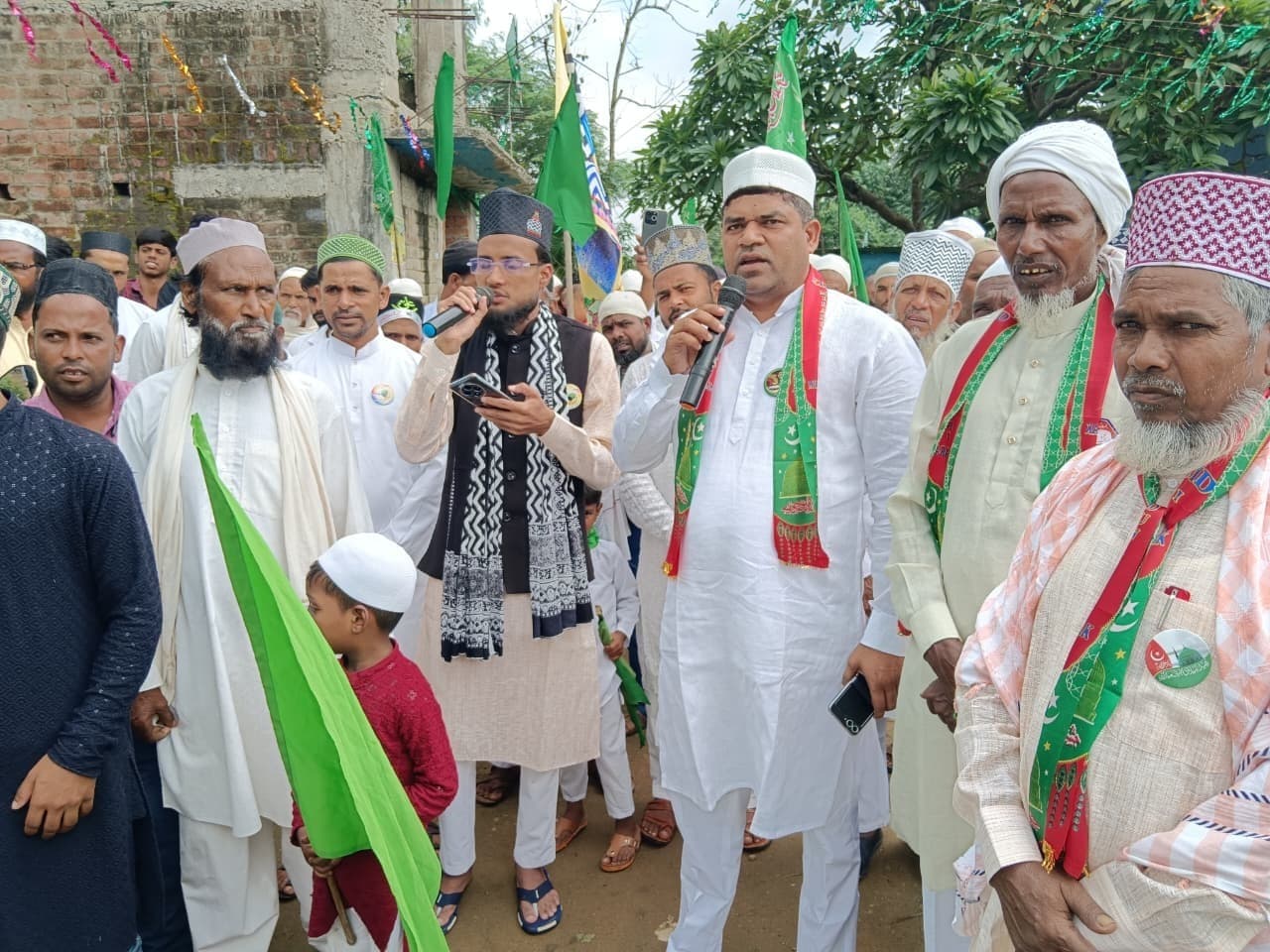 जश्ने ईद मिलादुन्नबी पर निकाला जुलूस