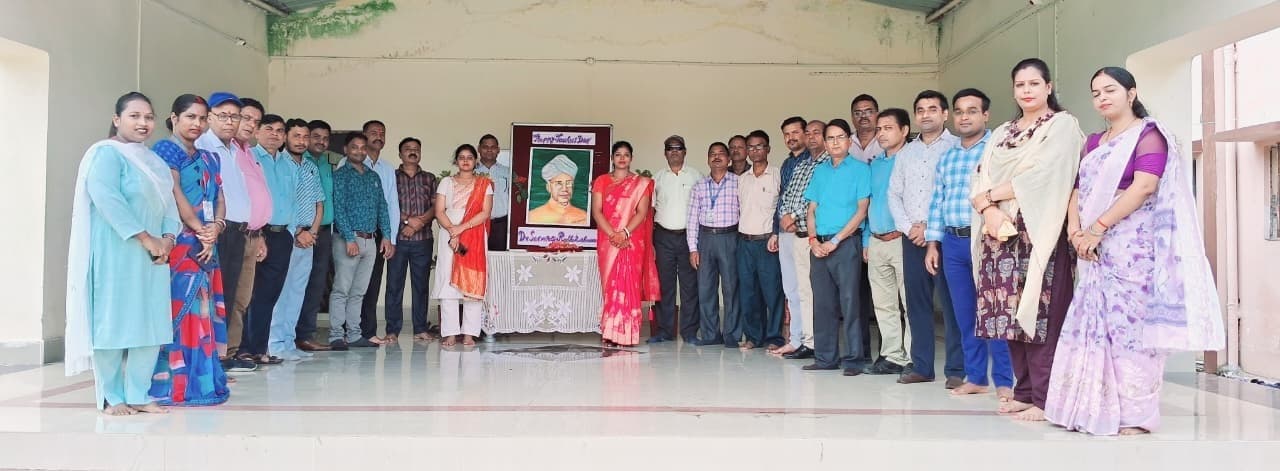 शिक्षा के बिना राष्ट्र निर्माण की नहीं की जा सकती है कल्पना : प्राचार्य