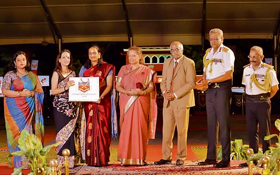 Gaya News : भावी अफसरों के परिवारों को किया सम्मानित, पासिंग आउट परेड आज