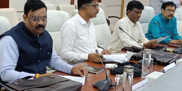 Bokaro News : सरप्लस क्वार्टरों को लीज पर देने से प्रबंधन का इनकार