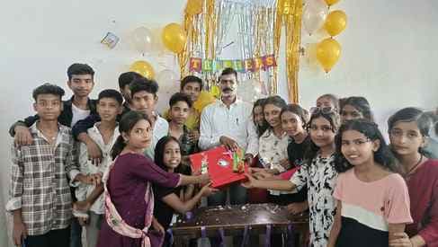 डॉ. राधाकृष्णन की जयंती पर गुरु-शिष्य परंपरा को किया गया स्मरण