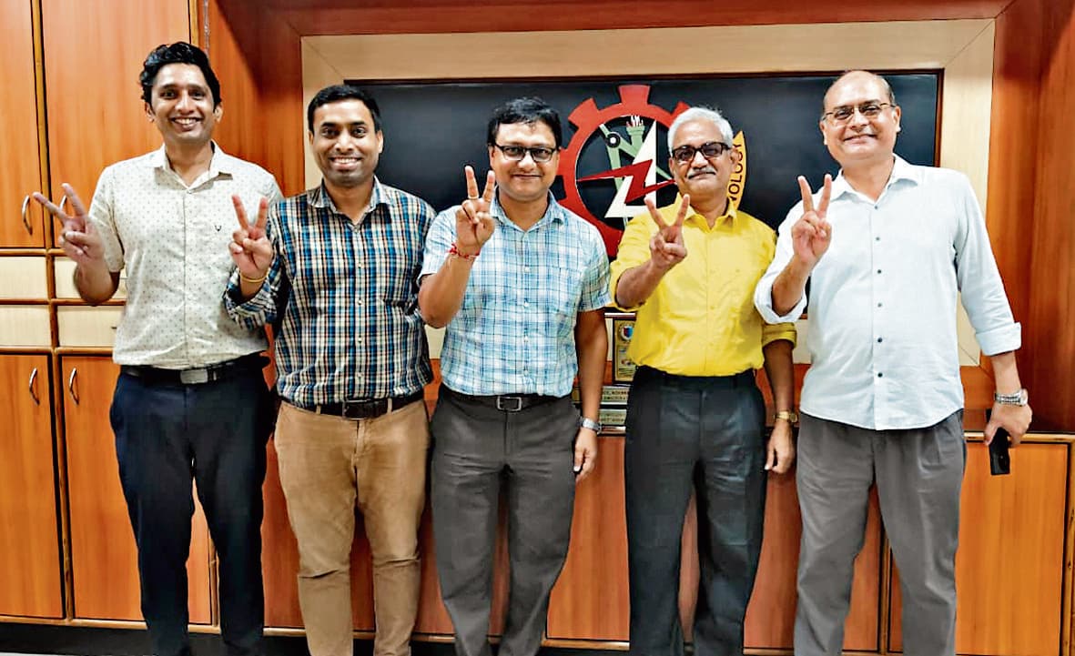 Rourkela News: एनआइटी राउरकेला को इंजीनियरिंग श्रेणी में देश में दूसरा स्थान मिलने पर मना जश्न