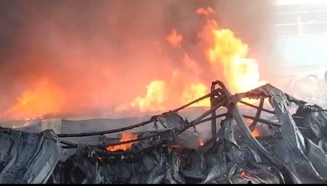 फतुहा में थर्मोकोल फैक्ट्री में लगी आग से एक करोड़ रुपये की क्षति