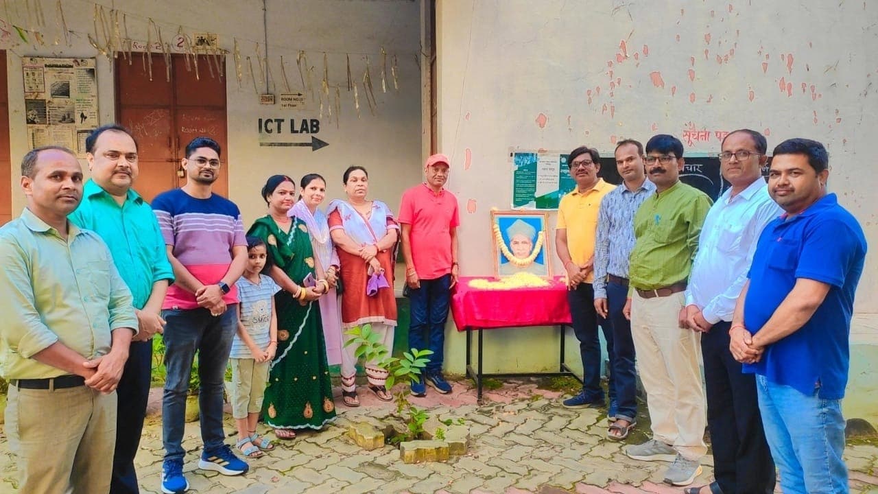 Giridih News :झारखंड माध्यमिक शिक्षक संघ ने किया कार्यक्रम