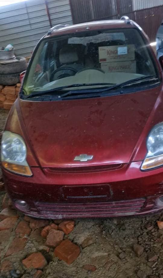 खड़ी कार व घर से 433 लीटर शराब बरामद