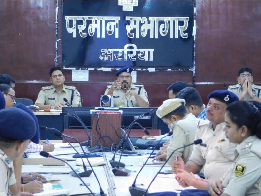 संवेदनशील स्थानों पर विशेष निगरानी रखें: एसपी