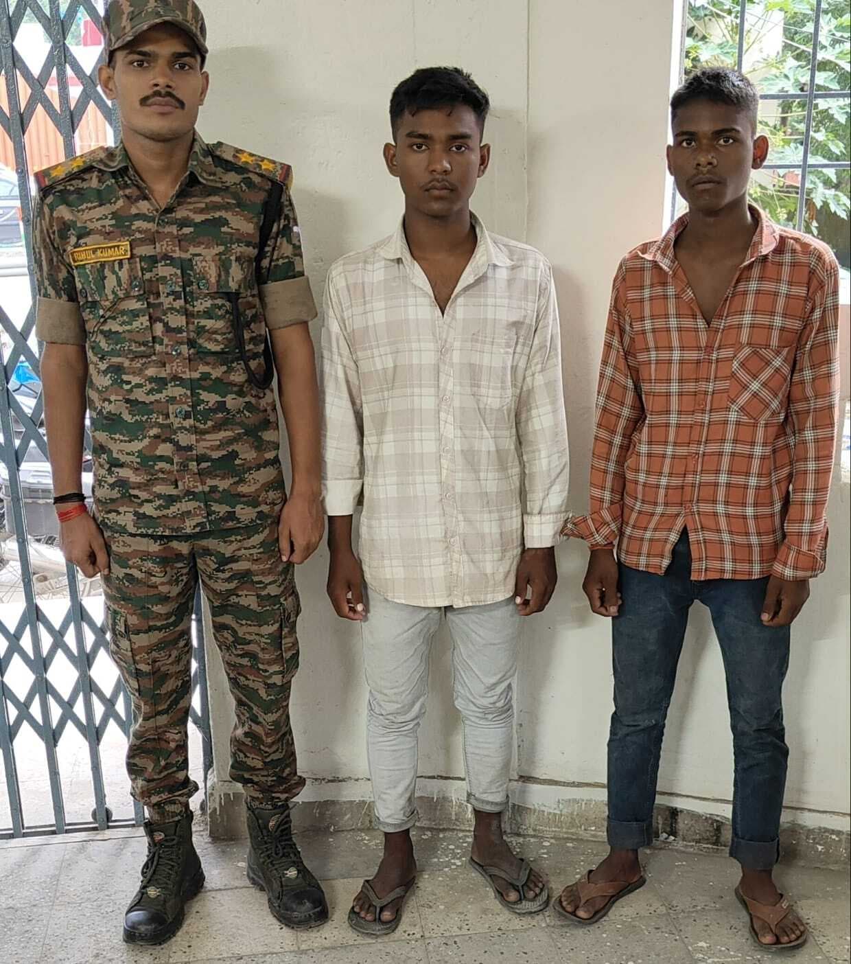 हत्या के मामले में दो गिरफ्तार