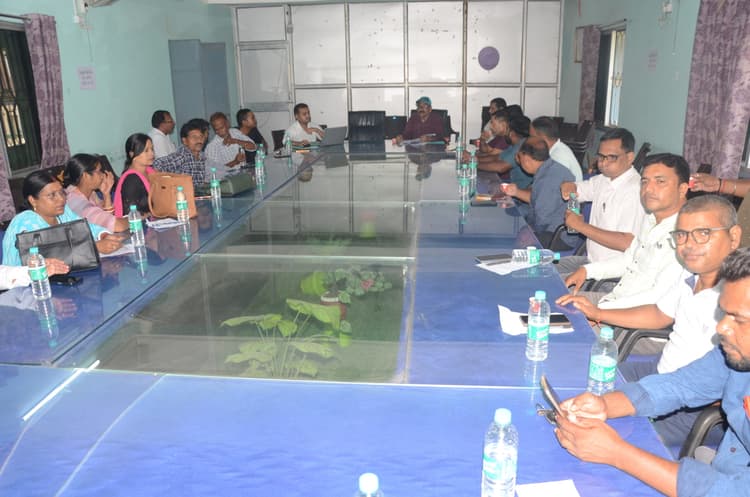 Deoghar news : ड्राप आउट बच्चों के लिए छह माह तक चलेगा स्पेशल क्लास