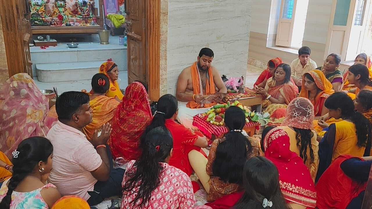 अनंत चतुर्दशी : श्रद्धालुओं ने विधिवत मंदिरों में अनंत भगवान की पूजा-अर्चना