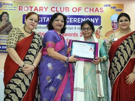 Bokaro News : राष्ट्र निर्माता व मार्गदर्शक होते हैं शिक्षक